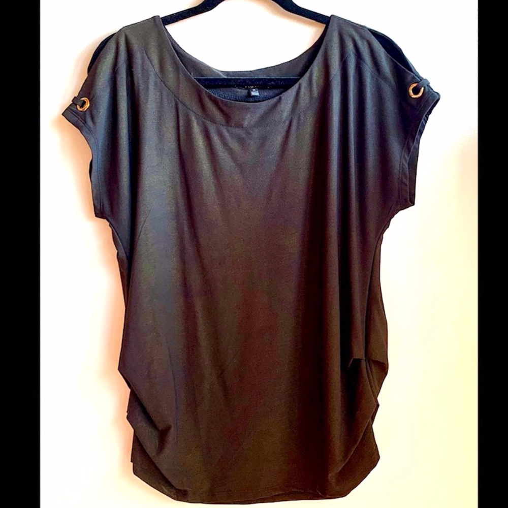3/$45 ⭐️ A.U.W. Black Blouse with Shoulder Peep SIZE M